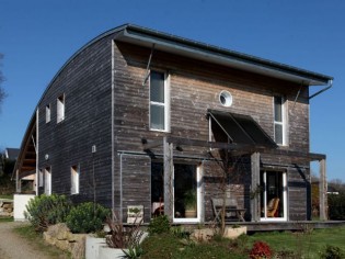 Maison d'architecte : Bois et béton pour une maison bioclimatique