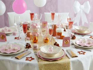 Dix astuces déco pour des tables de fêtes pleines de vie