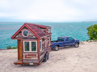 Insolite : tout plaquer pour vivre dans une mini-maison