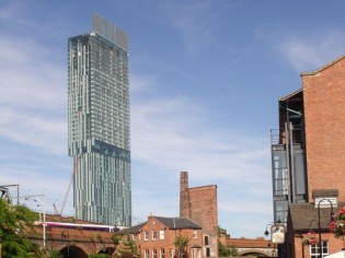Insolite : Beetham tower, la tour sifflante (VIDEO)
