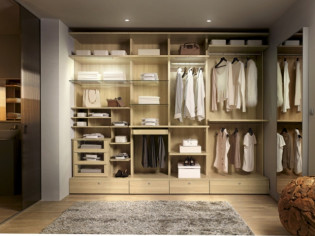 Un dressing sans portes, c'est tendance