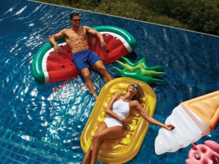 Piscine : 10 objets fun à utiliser cet été