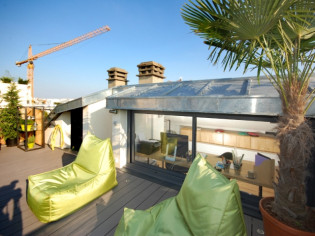 Un bureau sous les combles et... en terrasse !