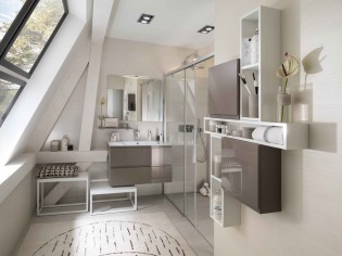 Aménager une salle de bains dans les combles : 12 exemples 