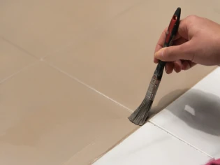 Repeindre son carrelage : une solution simple pour rénover sans tout casser