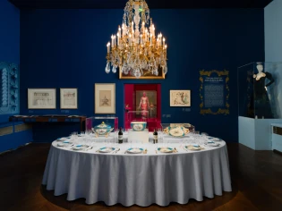 S&egrave;vres, une passion Rothschild 