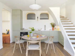 Avant/Apr&egrave;s : Un duplex &agrave; Neuilly avec vue sur tout Paris 