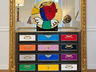 Jean-Charles de Castelbajac et Taillardat revisitent une pièce classique