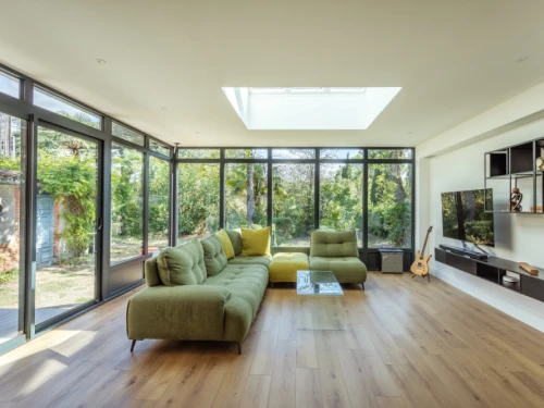 Une maison baignée de lumière grâce à une extension contemporaine
