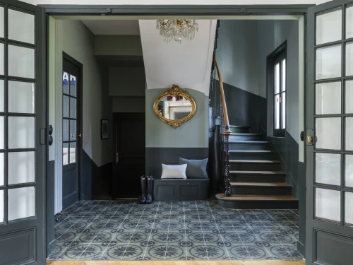 Avant/Après : Une meulière de 350 m² réinventée à Sèvres