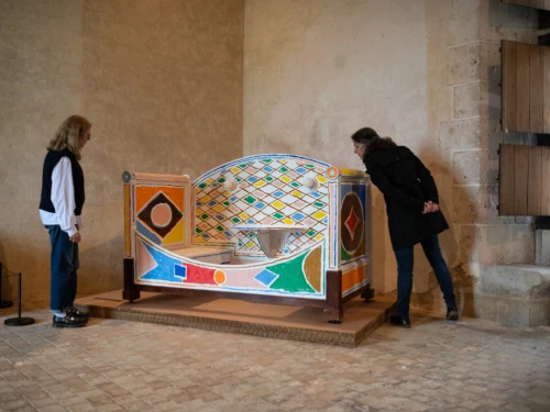 Le Centre des monuments nationaux présente de drôles de meubles