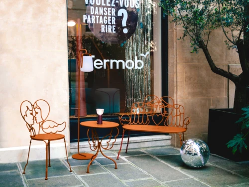 Jean-Charles de Castelbajac déploie ses ailes chez Fermob