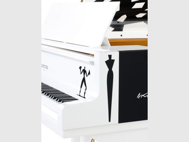cariatide piano pleyel