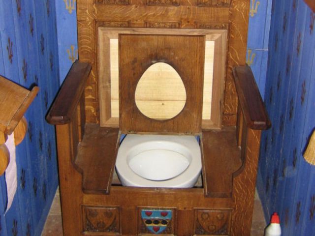 WC décorés - trône