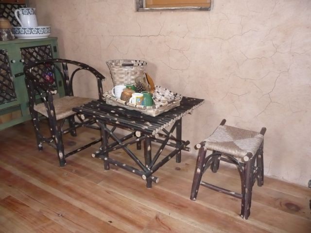 Une table pour manger - Cabane du trappeur - Lucien Cassat