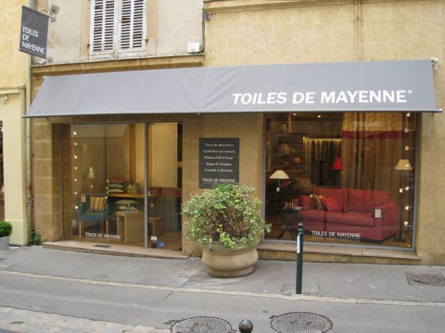 Façade du magasin - magasin Aix-en-Provence Toiles de Mayenne