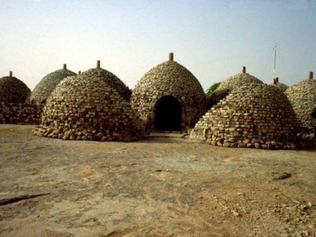 Centre de Médecine Traditionnelle à Bandiagara - Mali - 1987-88
