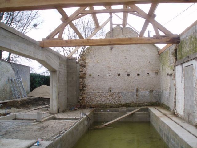 Restauration de la charpente - reportage piscine intérieure - Christelle Brosset - Provins