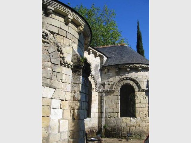 Le chevet de l'église - Prieuré de Saint-Cosme