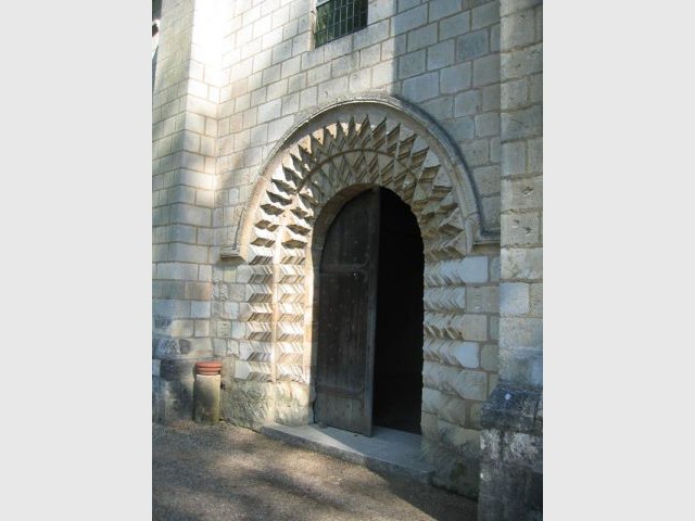 La porte du Réfectoire - Prieuré de Saint-Cosme