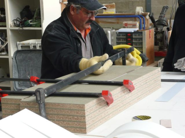 Serrage après chauffage - Atelier STC - transformation Corian