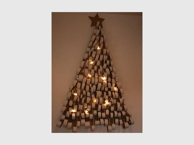 Guirlande lumineuse - Sapin en papier et carton