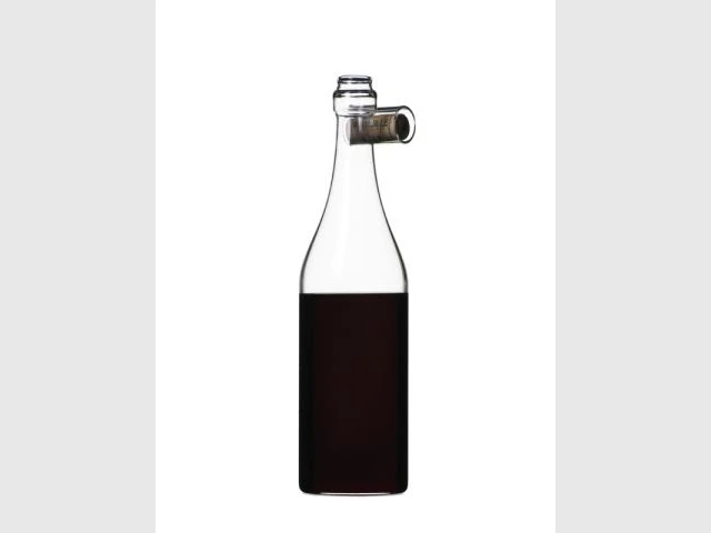 "Bouteille à bouchon" - In Vino veritas - exposition Matali Crasset