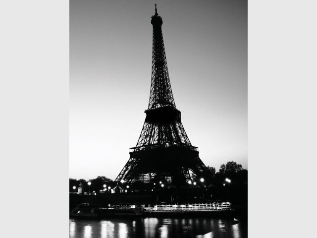  But - Tour Eiffel