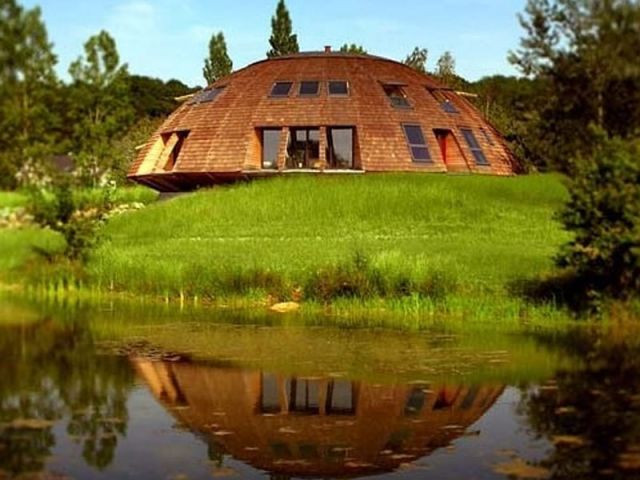 Une Maison Qui Tourne Avec Le Soleil