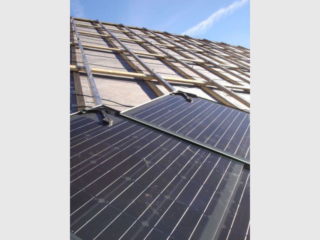 462 tuiles pour une production de 36.300 kWh/an - eglise photovoltaique