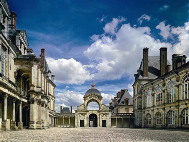 Fontainebleau Henri IV