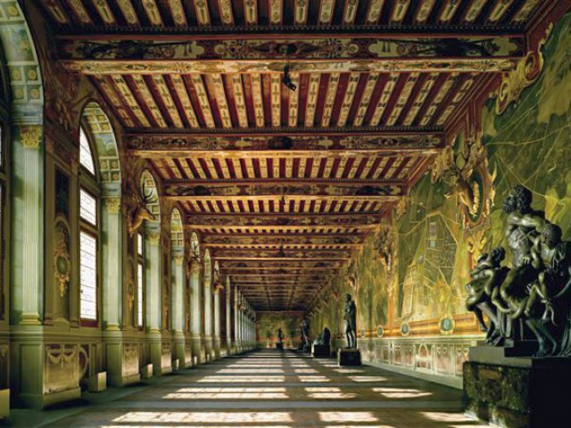 La galerie des Cerfs - Fontainebleau Henri IV