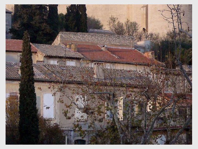 maisons individuelles anciennes, village