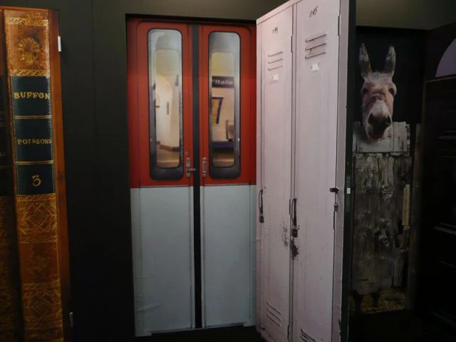 porte ondoor sticker