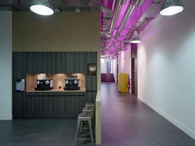 Digital factory - Couloir - Vente-privée.com