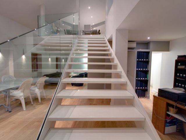 RENOVATION ESCALIER BOIS/LEDS  Led escalier, Renovation escalier bois,  Escalier