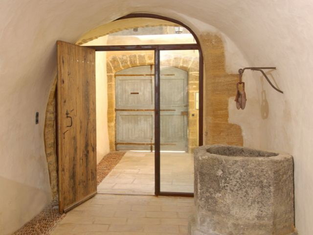 Entrée et puits - Rénovation maison pierre