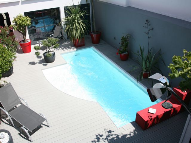 Catégorie piscine citadine inférieure à 30 m2 de forme libre - Trophées piscines 2011