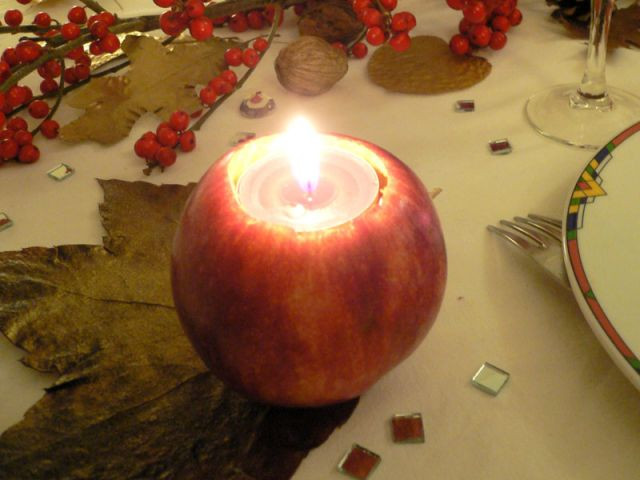 Un photophore fruité pour un effet féérique - Déco table Noël