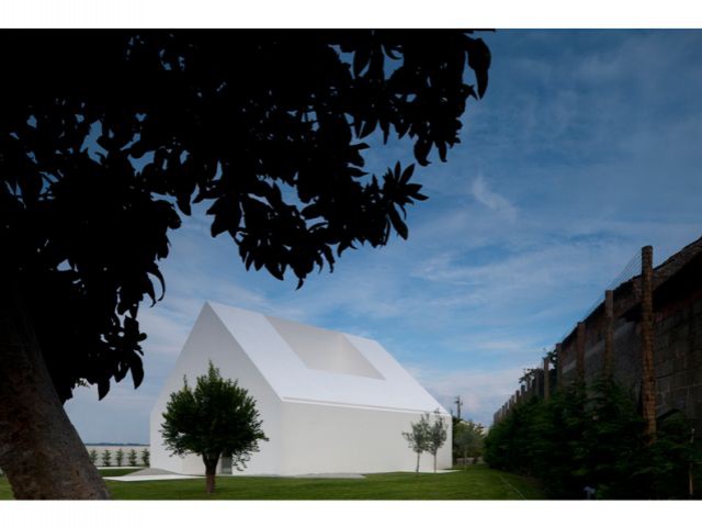 Portugal - Villa à Leiria - 9 architectes / 9 propositions