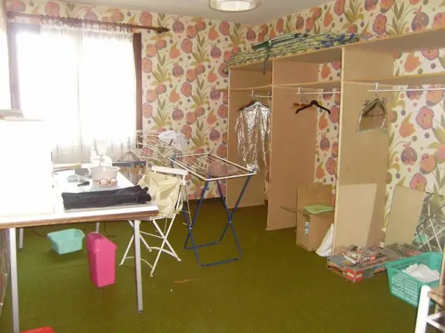 Buanderie avant - Home staging reportage