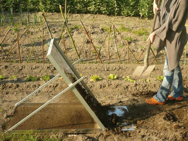 Tamis de jardin pliable avec réceptacle  - Concours Lépine 2012