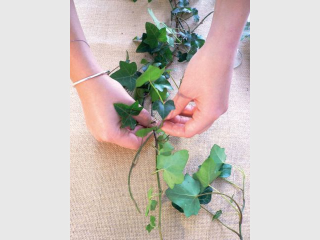 Créer un chemin de table en lierre - Décoration de mariage