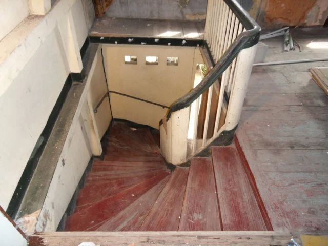 Escalier avant - fort de france