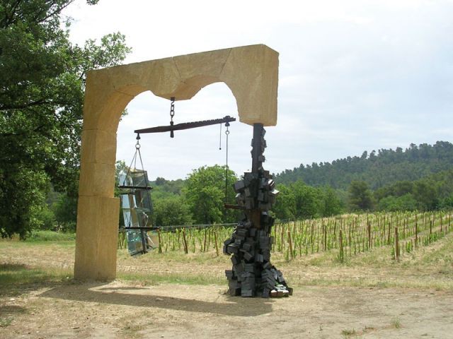 Portals de Tunga - Château La Coste - jardin
