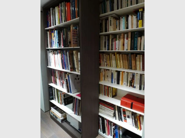 Etagères presque invisibles - Eric Gizard Interior Design