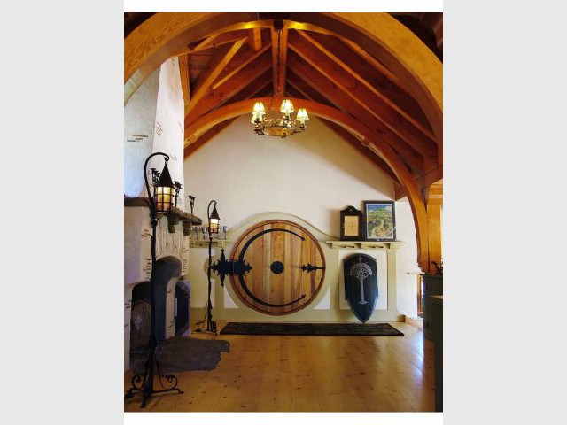 Une porte entièrement ronde - Maison de Hobbit