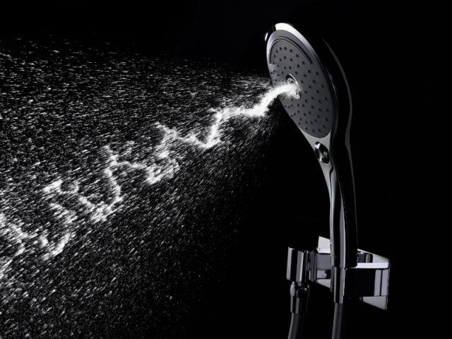 Une douche avec jet tourbillonnant - ISH 2013