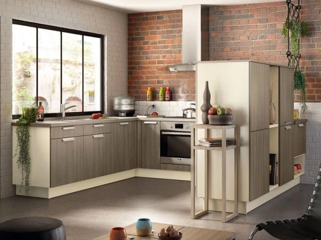 Un bois clair pour une cuisine entre nature et style industriel - Cuisines bois