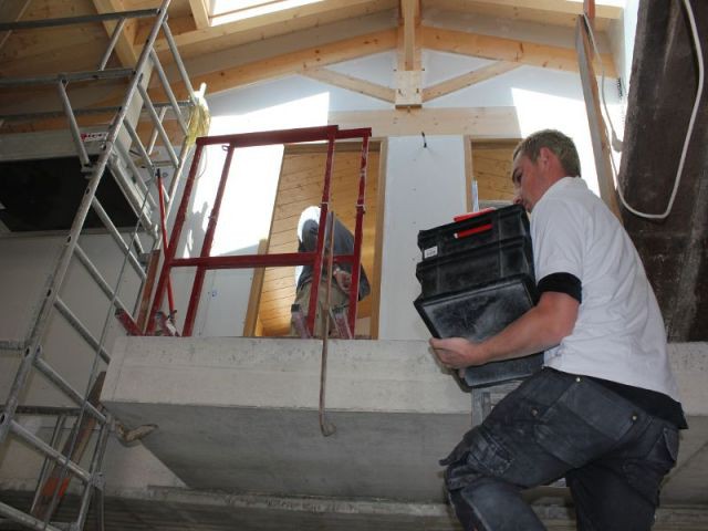 L'installation du plancher chauffant bientôt terminée - une rénovation d'une bâtisse à Crazannes en Devicell Dry de la marque Deléage
